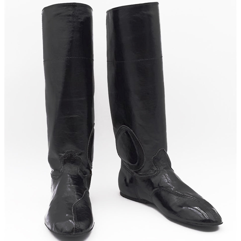 Equiwin synthetic-glossy black weight boots for jockeys, available in sizes 5.5 to 6.5 Men US