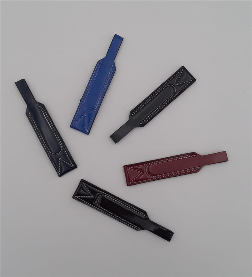 Glossy red Clarino whip flapper for Ewalt riding whips, featuring a dog ear design.